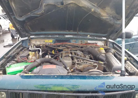 1997 Jeep Cherokee Sport из США, поврежденный, VIN 1J4FJ68S4VL506589